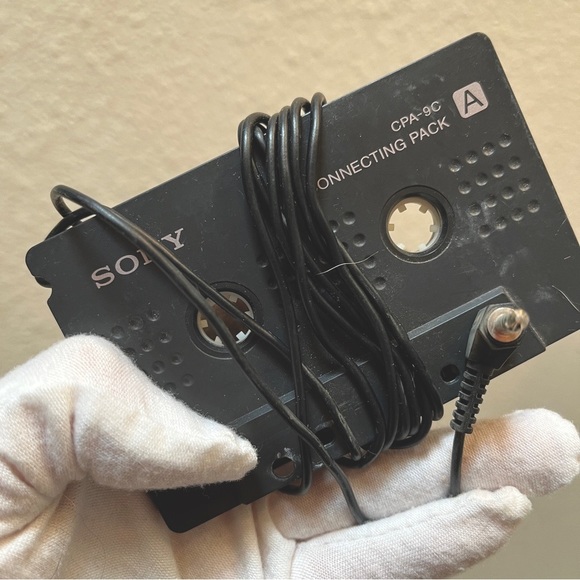 Convert cassette to cd player for car stereos.Sony. - Picture 3 of 7